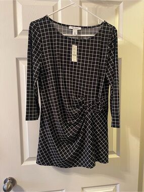 White House Black Market Black & White Grid Tie-Detail Long Sleeve Tunic